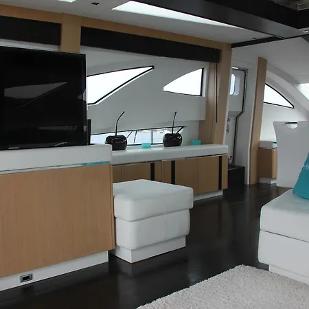 Botel M/y Miss Ii Cannes